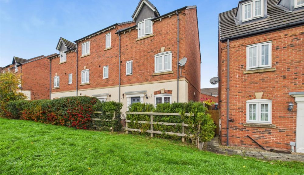 2 Barber Close, Oswestry, SY11 2UE For Sale 2 Barber Close, Oswestry, SY11 2UE For Sale