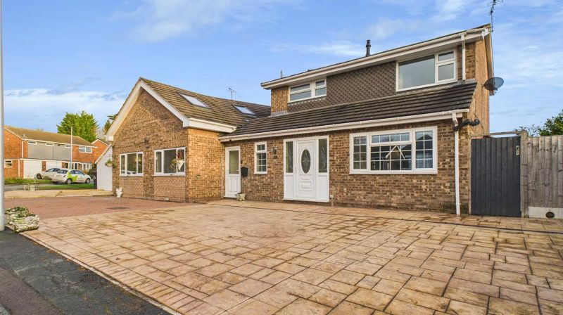 33 Westwood Drive, Shrewsbury, SY3 8YB For Sale