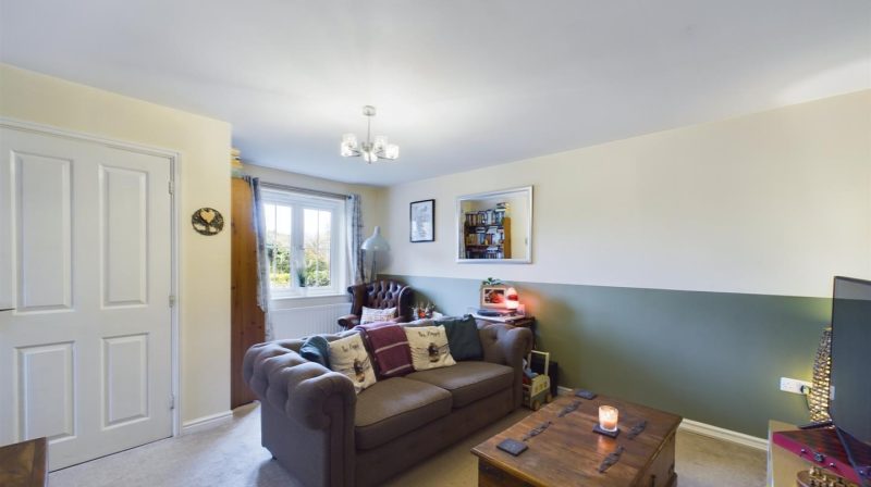 128 Greenfields Gardens, Shrewsbury, SY1 2RP For Sale