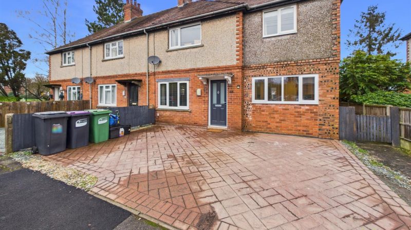 46 Shrubbery Gardens, Shrewsbury, SY4 5BZ For Sale