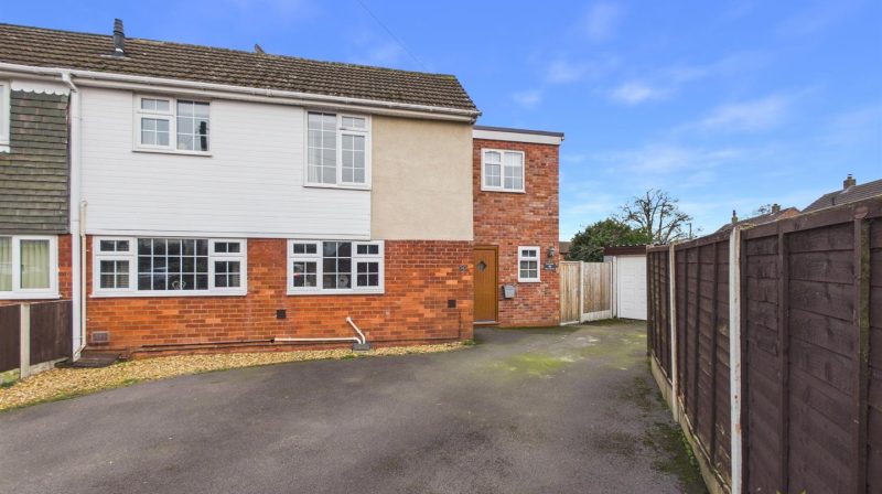 46 White Lodge Park, Shrewsbury, SY4 4NT For Sale