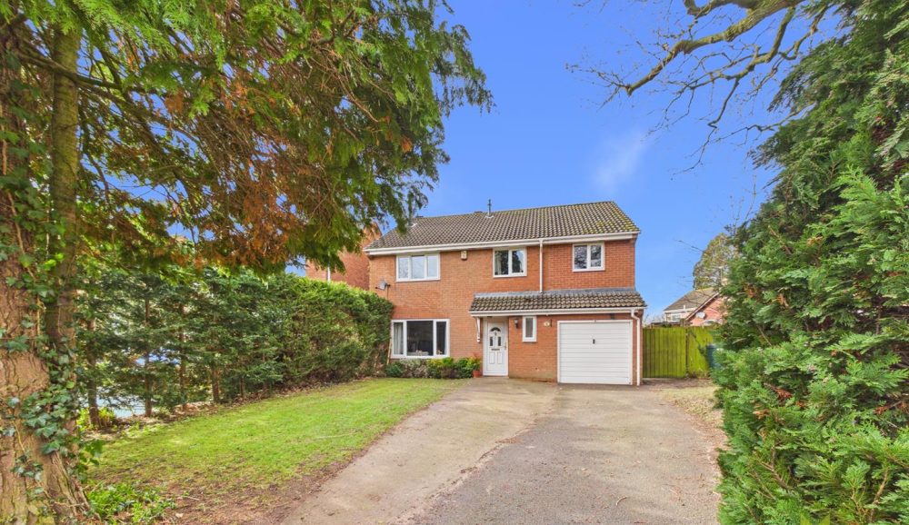 21 Pantulf Road, Shrewsbury, SY4 5LT For Sale 21 Pantulf Road, Shrewsbury, SY4 5LT For Sale