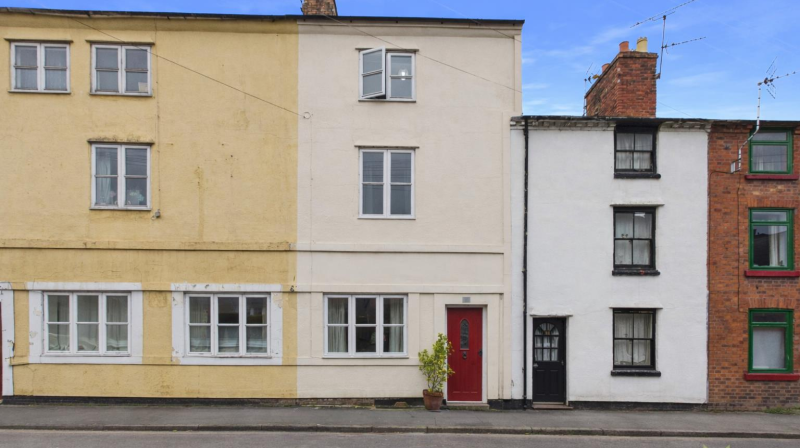 35 Upper Brook Street, Oswestry, SY11 2TG For Sale