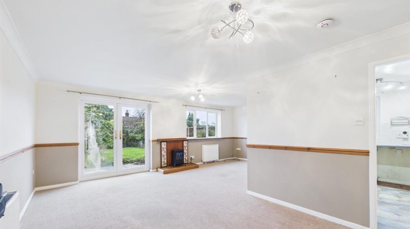 23 Trentham Road, Shrewsbury, SY4 5HN For Sale