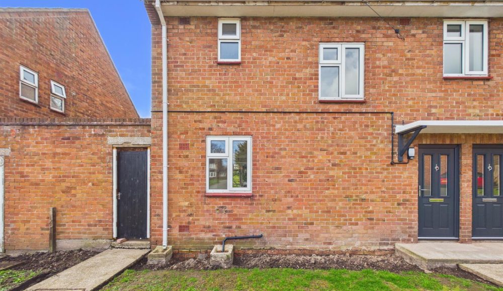19 Church Close, Shrewsbury, SY4 4JX For Sale 19 Church Close, Shrewsbury, SY4 4JX For Sale