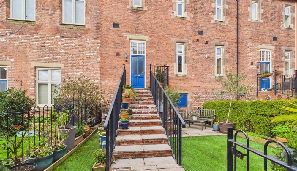 62 The Furlongs, Shrewsbury, SY3 5FW For Sale