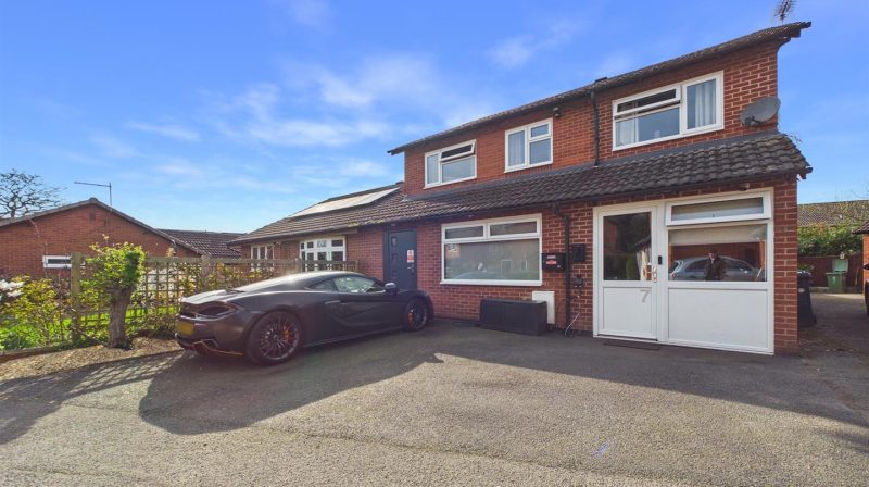 7 Earls Hill View, Shrewsbury, SY3 5HA For Sale
