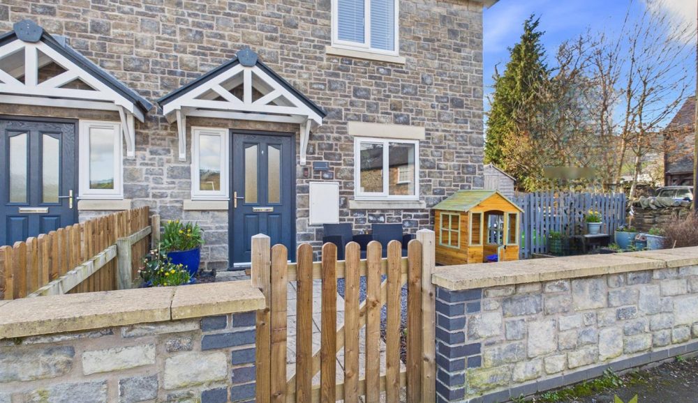 1 Cysgod Y Gyrn, Oswestry, SY10 7LQ For Sale