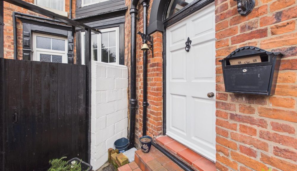 66B High Street, Shrewsbury, SY4 5DR For Sale