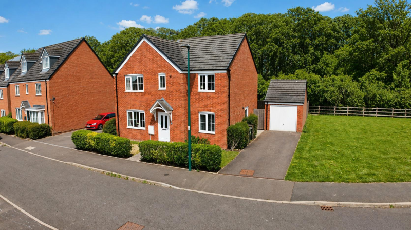 51 Broadhead Drive, Shrewsbury, SY1 4FB For Sale