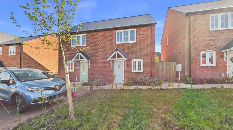 9 Hall View Drive, Shrewsbury, SY5 0FR For Sale