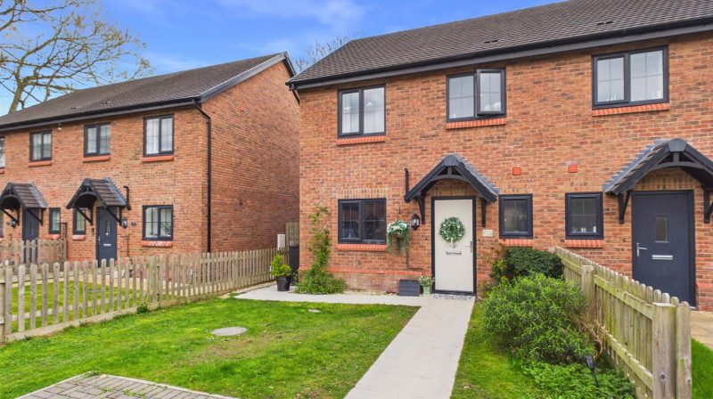 5D Ash Grove, Shrewsbury, SY4 5RW For Sale