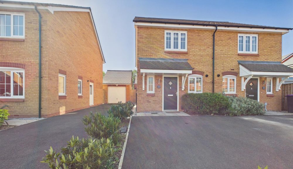 16 Eardley Close Copthorne Road, Shrewsbury, SY3 8FB For Sale