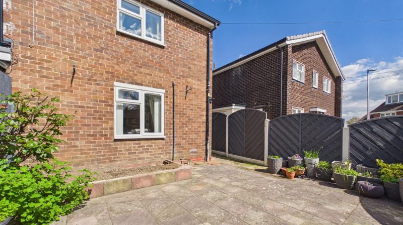 48 Fitzalan Road, Shrewsbury, SY1 3LN For Sale