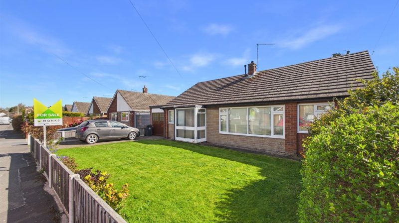 39 Roden Grove, Shrewsbury, SY4 5HJ For Sale