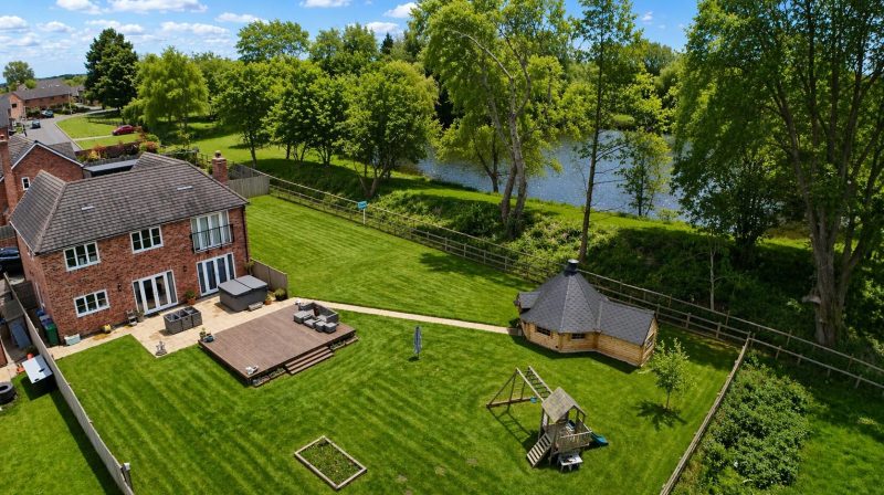 62 Prescott Court, Shrewsbury, SY4 2BF For Sale