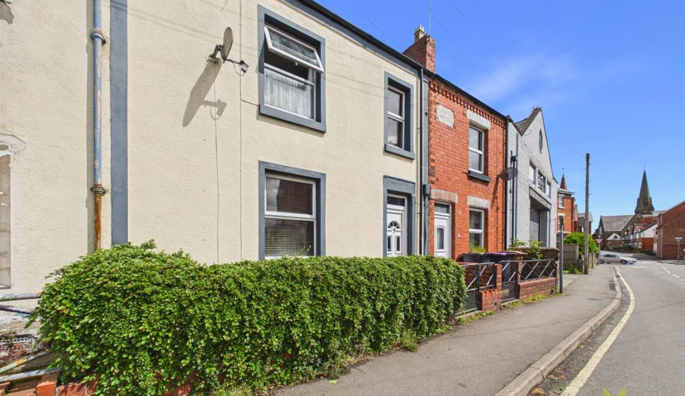 3 Oak Street, Oswestry, SY11 1LJ For Sale