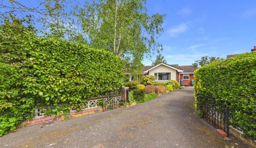 26 Soulton Crescent, Shrewsbury, SY4 5HY For Sale