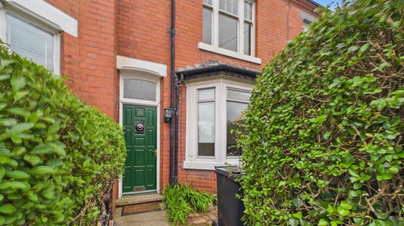 39 Monkmoor Road, Shrewsbury, SY2 5AH For Sale