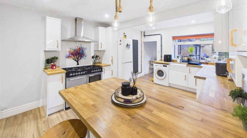 9 Aston Road, Wem, SY4 5AZ For Sale