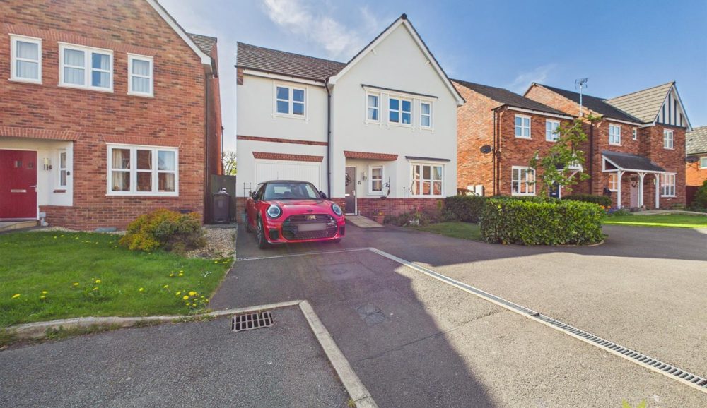 9 Telford Avenue, Ellesmere, SY12 0GE For Sale 9 Telford Avenue, Ellesmere, SY12 0GE For Sale