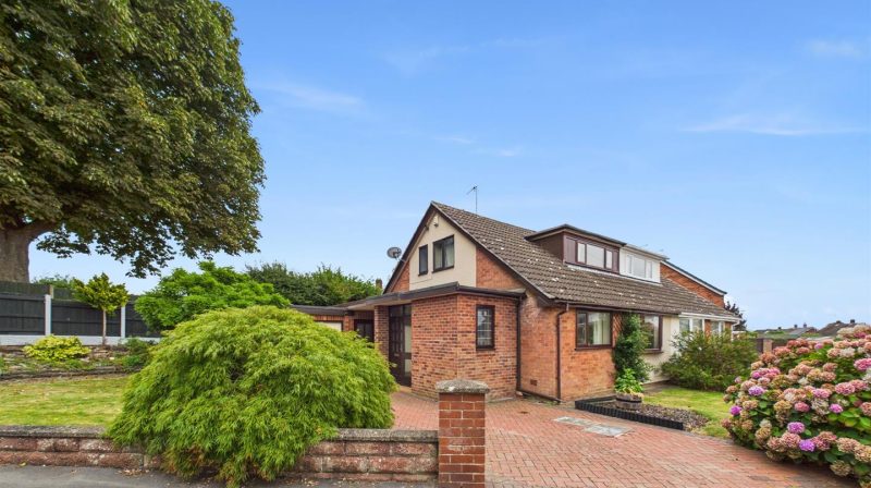 10 Walford Road, Oswestry, SY11 2JU For Sale