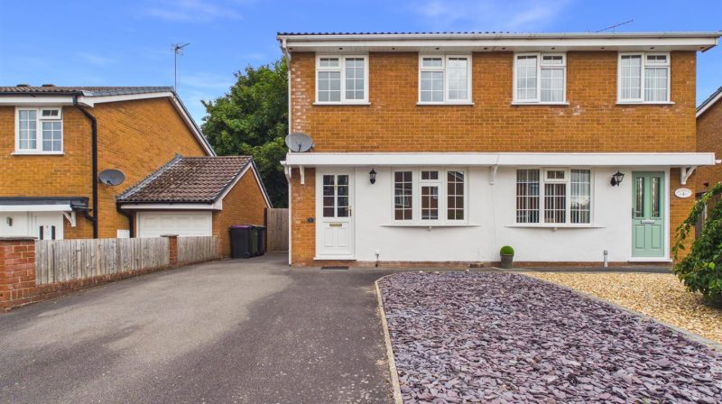 6 Southville Close, Shrewsbury, SY3 6BW To Let