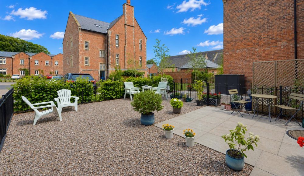 51 The Furlongs, Shrewsbury, SY3 5FU For Sale