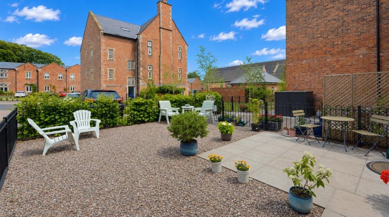 51 The Furlongs, Shrewsbury, SY3 5FU For Sale