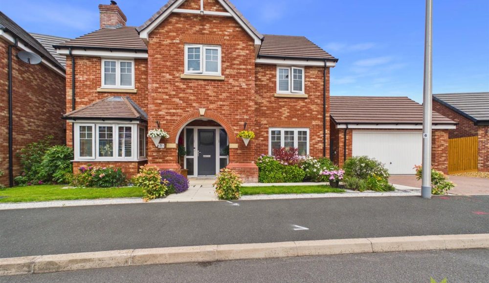 5 Abbot Drive, Shrewsbury, SY4 4FF For Sale