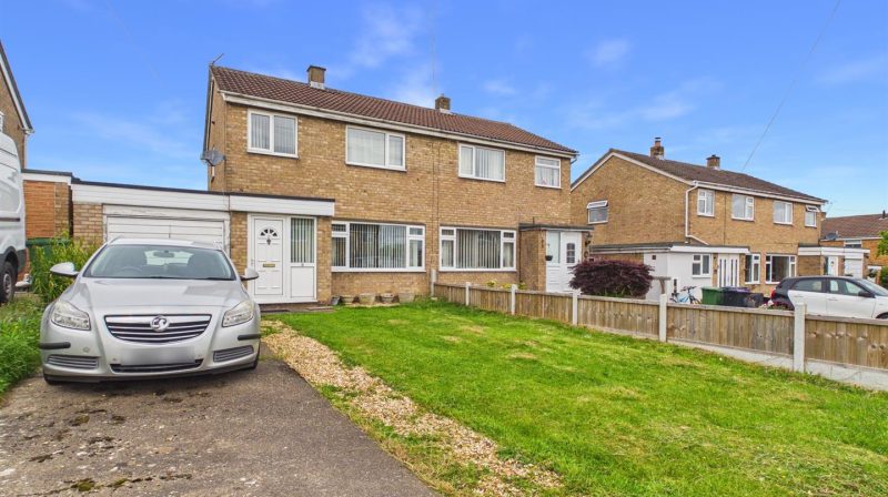 8 Meadowbrook, Shrewsbury, SY3 0PU For Sale