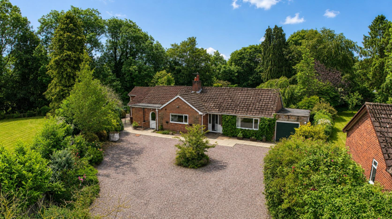 Corner Ways , Llanymynech, SY22 6EG For Sale