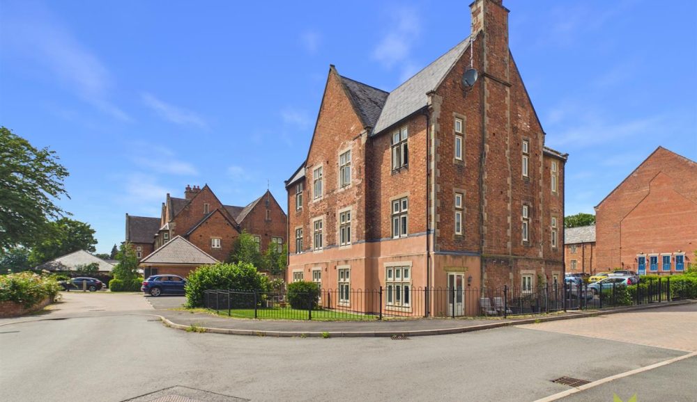 43 The Furlongs, Shrewsbury, SY3 5FU For Sale 43 The Furlongs, Shrewsbury, SY3 5FU For Sale