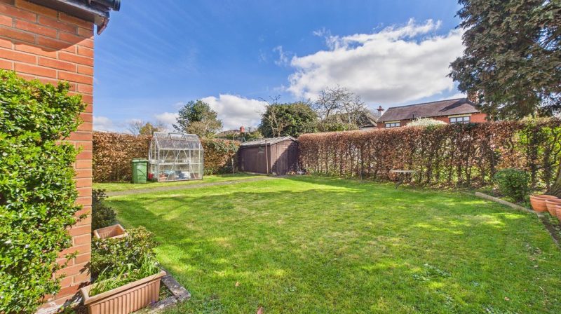 39 Roden Grove, Shrewsbury, SY4 5HJ For Sale