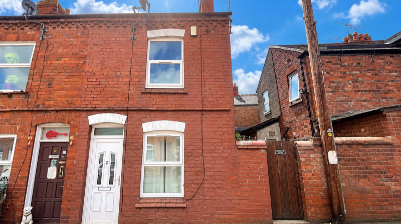 2 Upper Lord Street, Oswestry, SY11 1LT To Let
