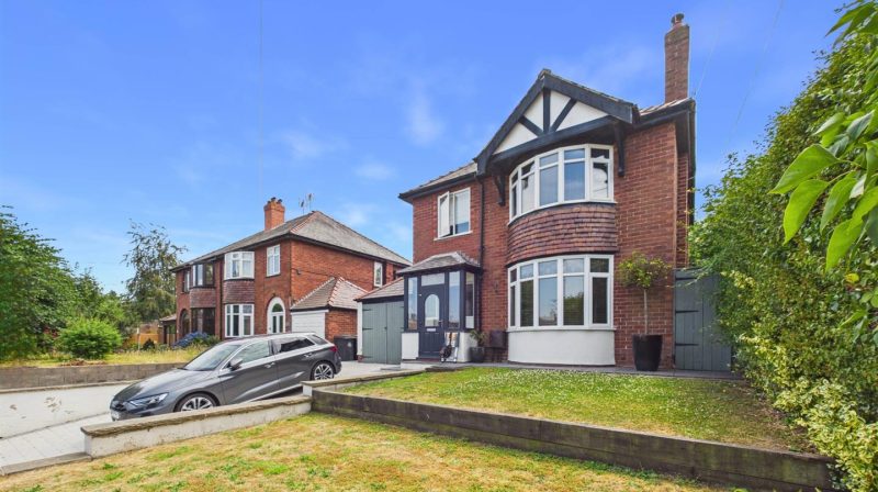 24 Brownlow Road, Ellesmere, SY12 0BA For Sale