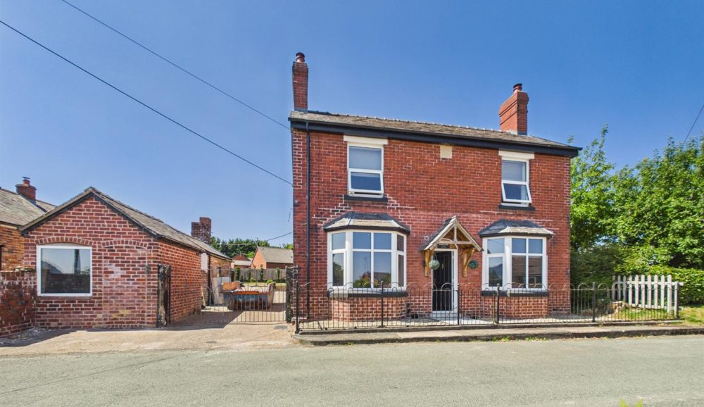 Sunnyside B4392, Llanymynech, SY22 6RX For Sale Sunnyside B4392, Llanymynech, SY22 6RX For Sale