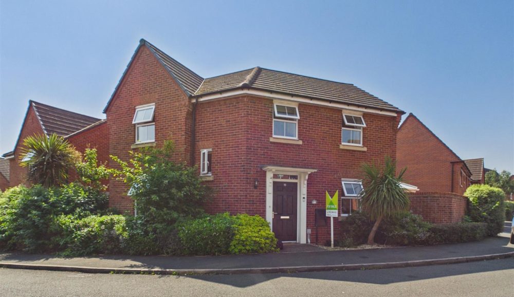 11 Cottams Meadow, Oswestry, SY10 9FH For Sale