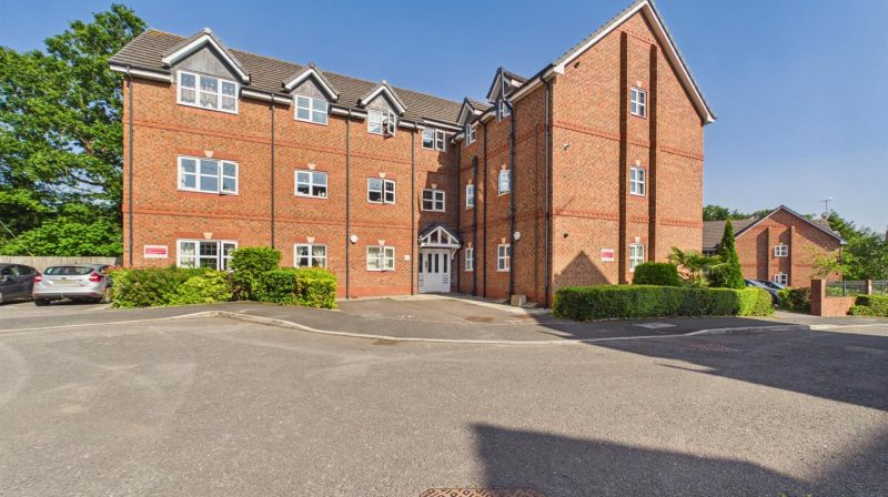 17 Battlefield Court, Shrewsbury, SY1 4AR For Sale