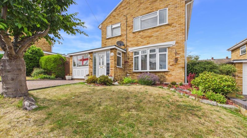 10 Ashfields Road, Shrewsbury, SY1 3SB For Sale