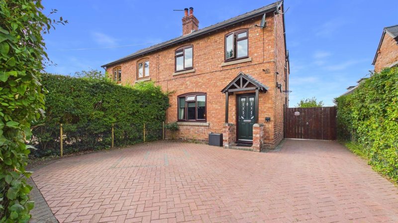 4 Brookside,, Wem, SY4 5NR Let Agreed