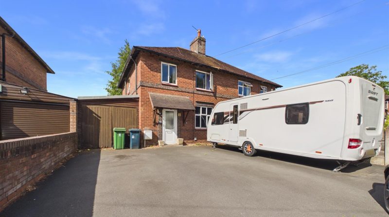 47 Racecourse Crescent, Shrewsbury, SY2 5BW For Sale