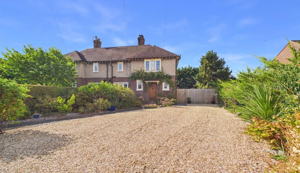 23 Harlescott Crescent, Shrewsbury, SY1 3AU For Sale 23 Harlescott Crescent, Shrewsbury, SY1 3AU For Sale