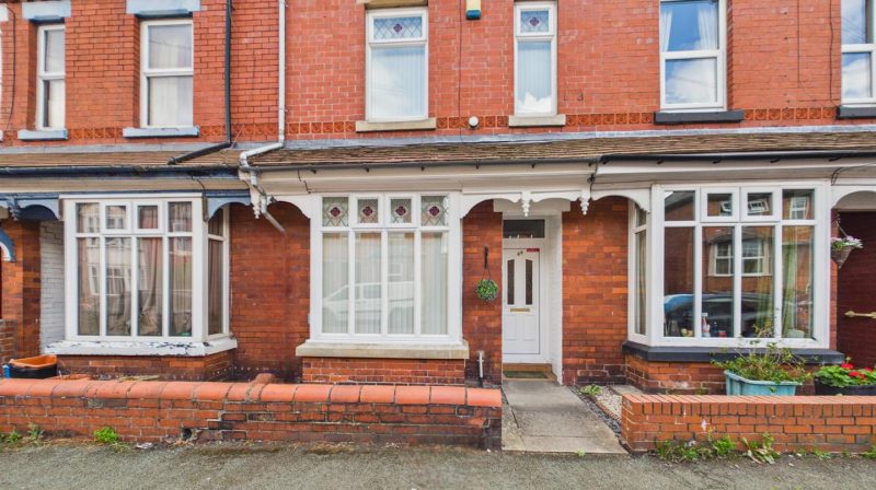 44 Liverpool Road, Oswestry, SY11 1NN For Sale