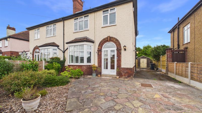 14 Monkmoor Avenue, Shrewsbury, SY2 5DZ For Sale