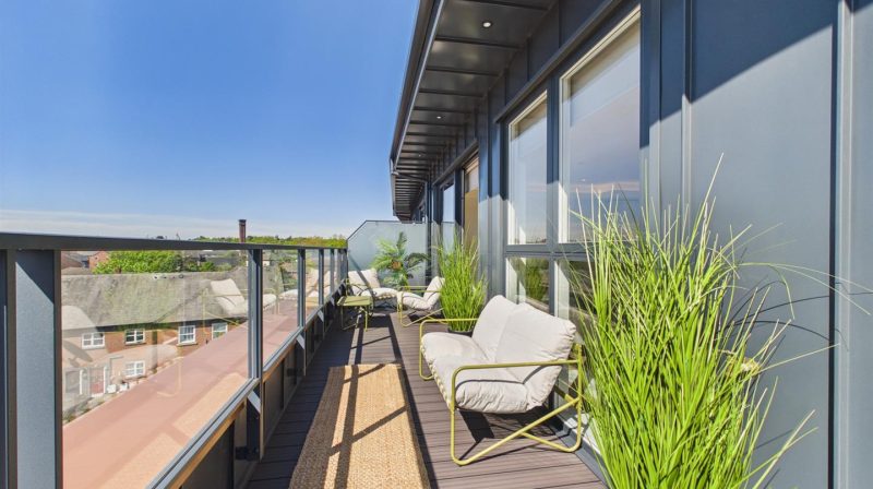 Penthouse 1 (36) Old Coleham Court, Shrewsbury, SY3 7BS For Sale