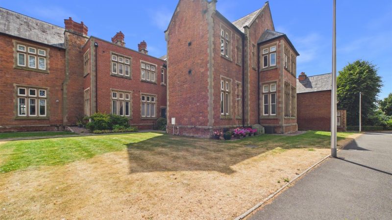 83 Leighton Park, Shrewsbury, SY3 5FS To Let