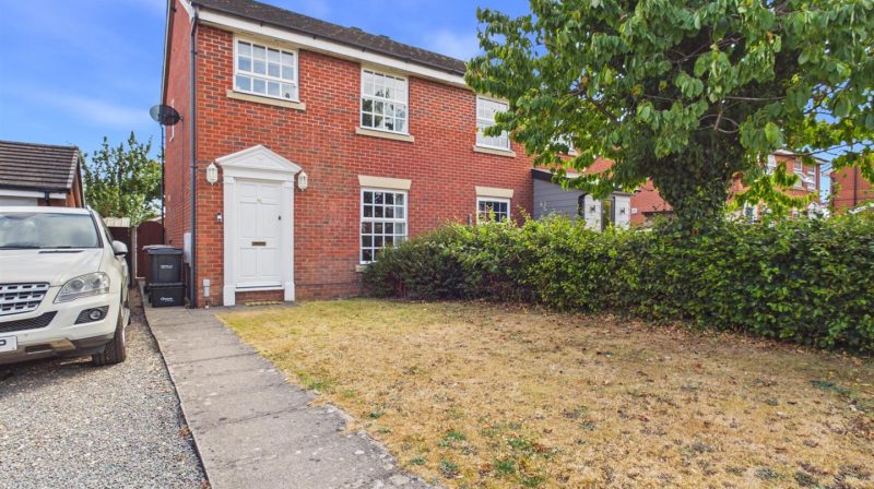 76 Maple Avenue, Oswestry, SY11 2SE For Sale