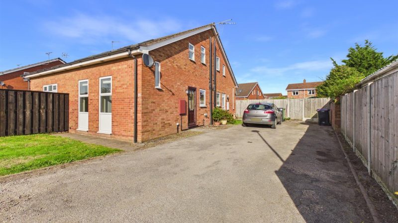 85 Somerset Way, Wem, SY4 5TW For Sale