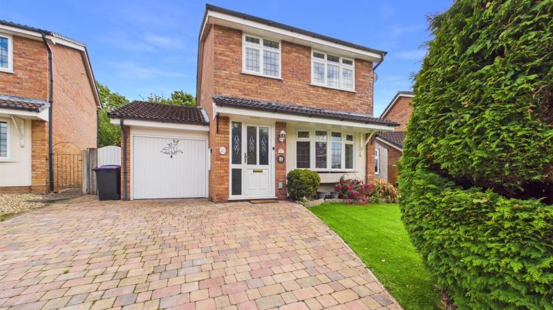 27 Melton Way, Shrewsbury, SY3 6DW For Sale